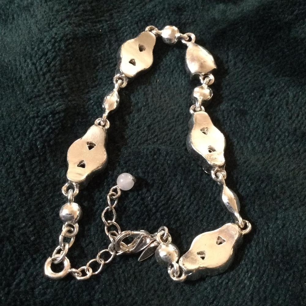 Avon Rhinestone Bracelet - Picture 2 of 2